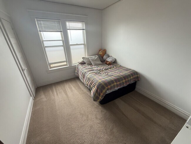 Foto del edificio - Duluth MN 5- Bedroom - 2-Bath - 1 - Car Single Family Home