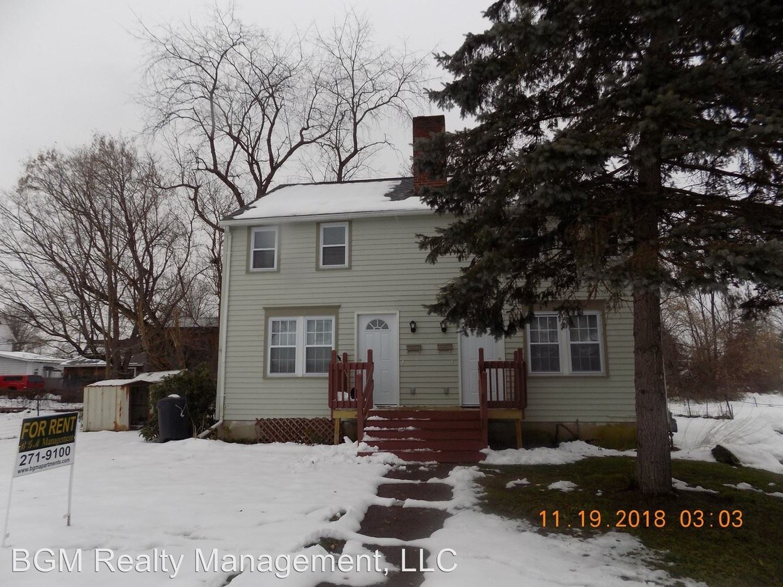 Primary Photo - 824 Adams St