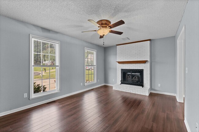 Foto del edificio - Welcome to your Perfect Home:  3BD, Hardwo...