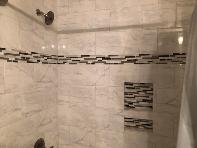 shower and bathtub - 13209 Newcastle Way