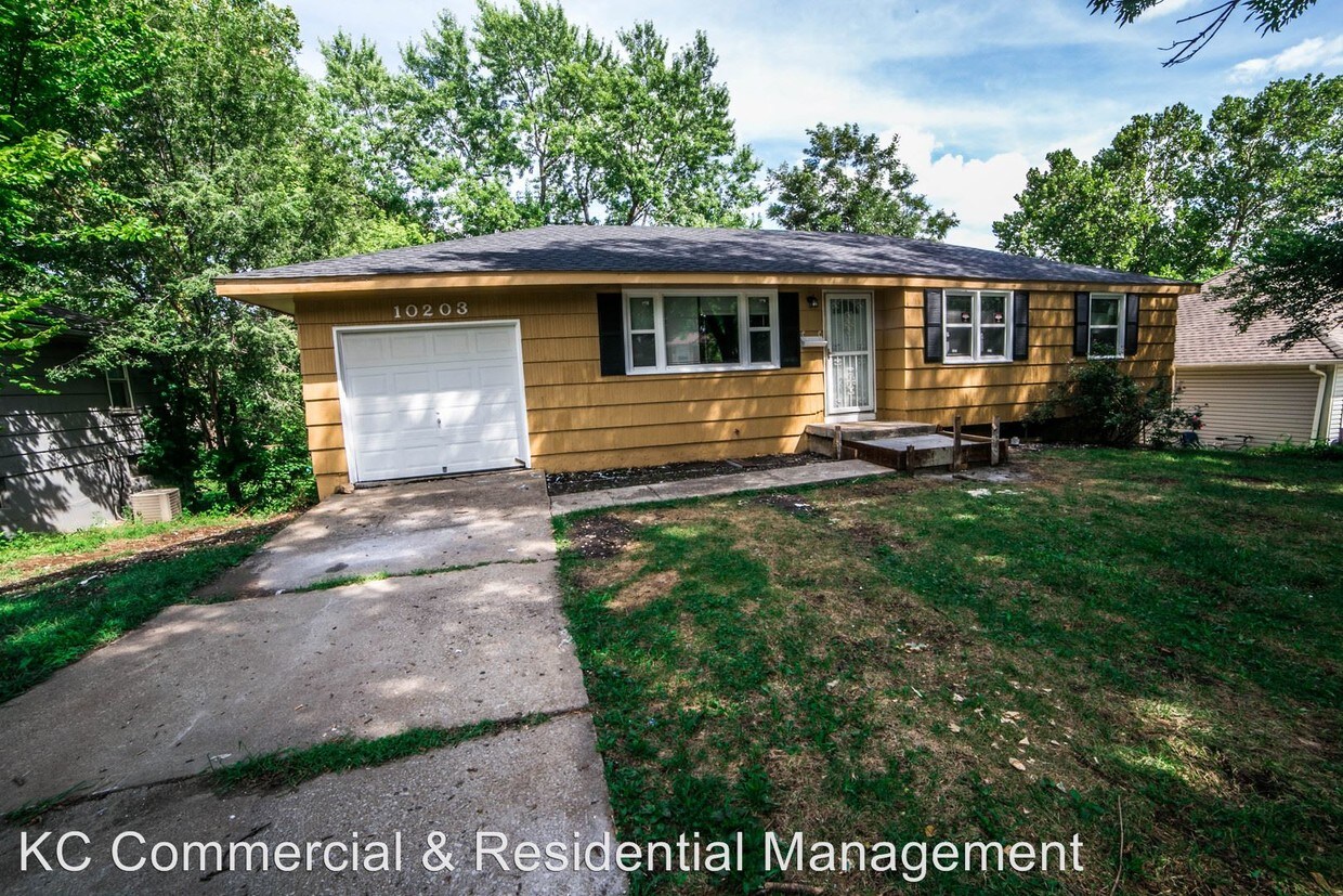 Primary Photo - 10203 Belmont Ave