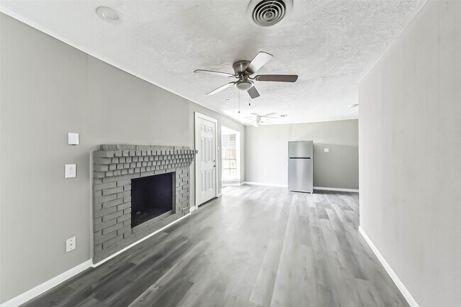 Foto del edificio - 14249 Brownsville St