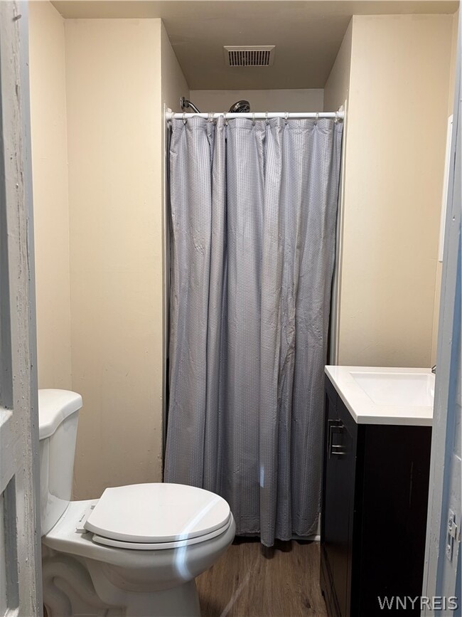 Foto del edificio - 74 Genesee St