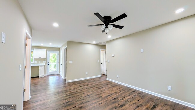 Foto del edificio - 763 Parkway Dr