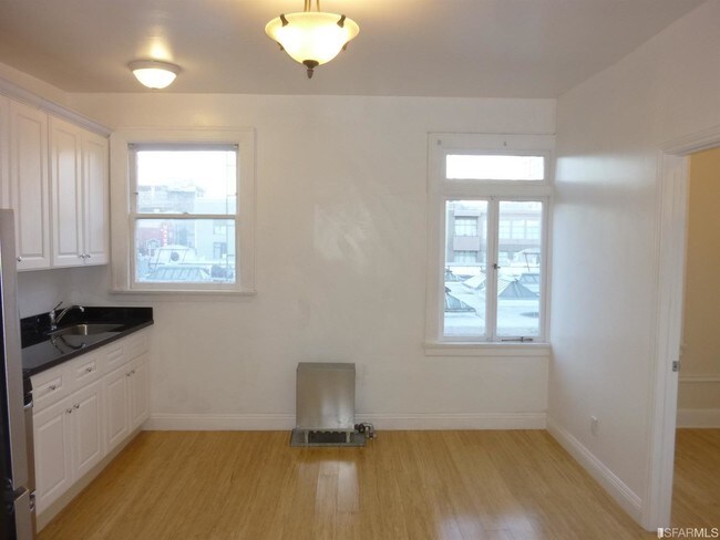 Building Photo - 1086 Post St