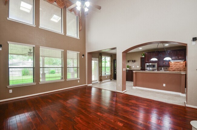 Foto del edificio - 1202 Ancrum Hill Ln