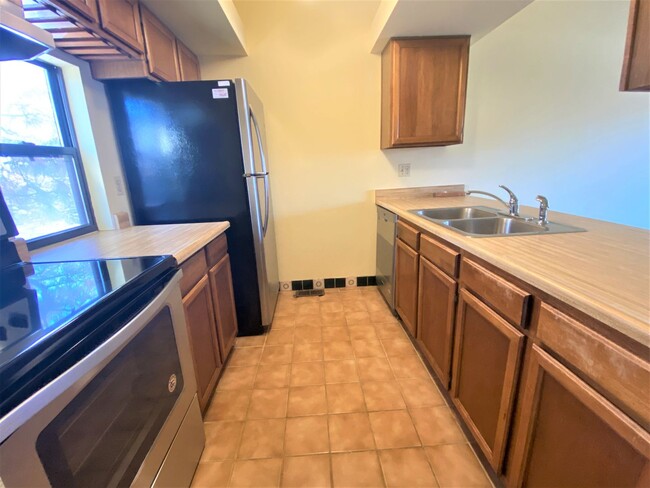 Foto del edificio - Spacious 3 Bedroom/2 Bathroom in Chaparral...