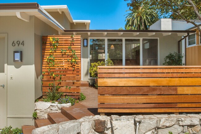 Foto del edificio - 694 San Lorenzo St