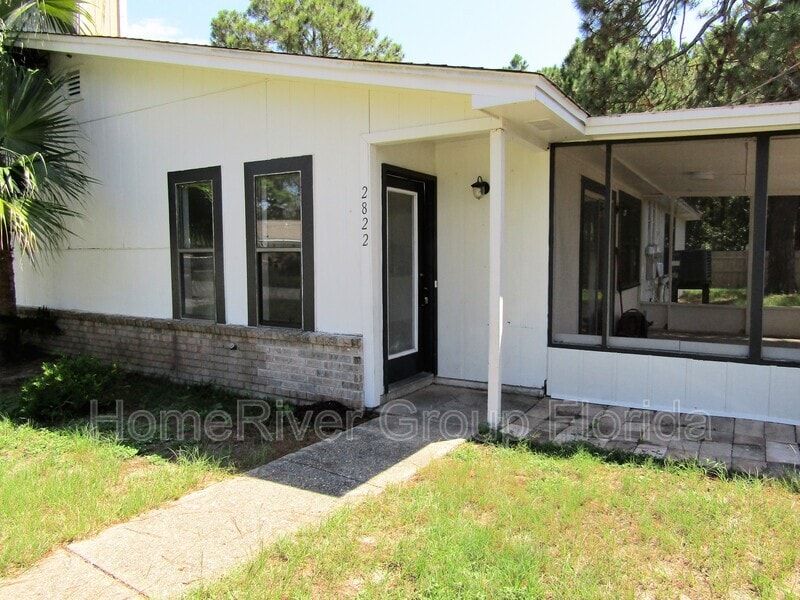 Primary Photo - 2822 Villa Woods Cir