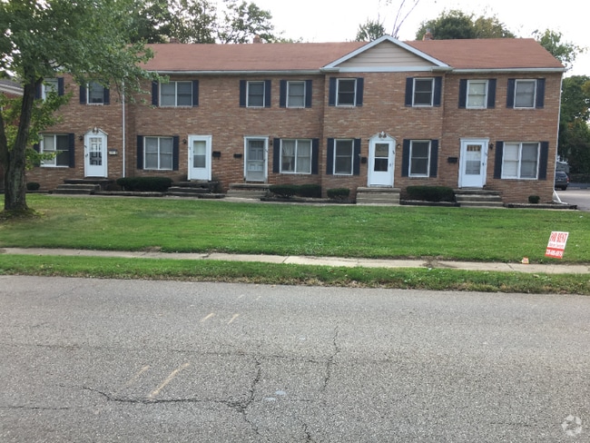 Building Photo - 58 N Pershing Ave