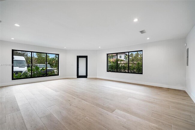 Building Photo - 1260 Daytonia Rd