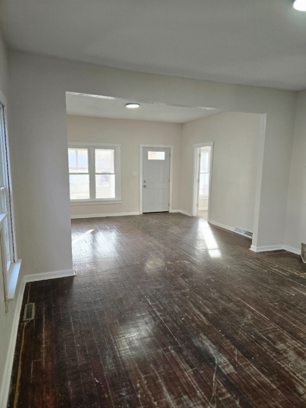 Building Photo - 307 S Little St