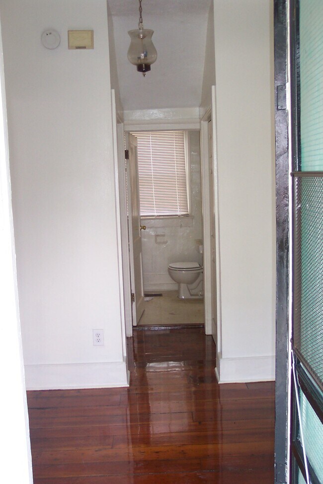 Entrance and Bath - 147 St Philip St