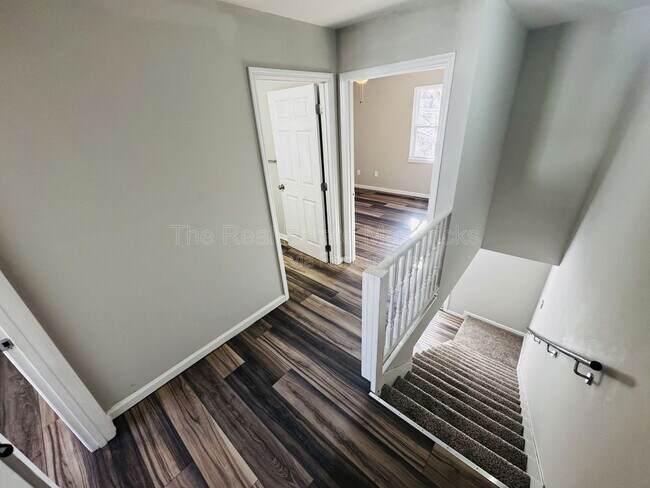 Foto del edificio - 131 Pace Dr