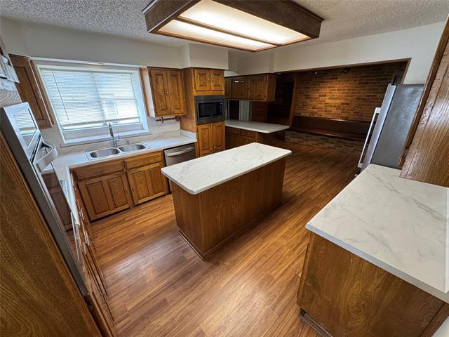 Foto del edificio - 5158 Norma St