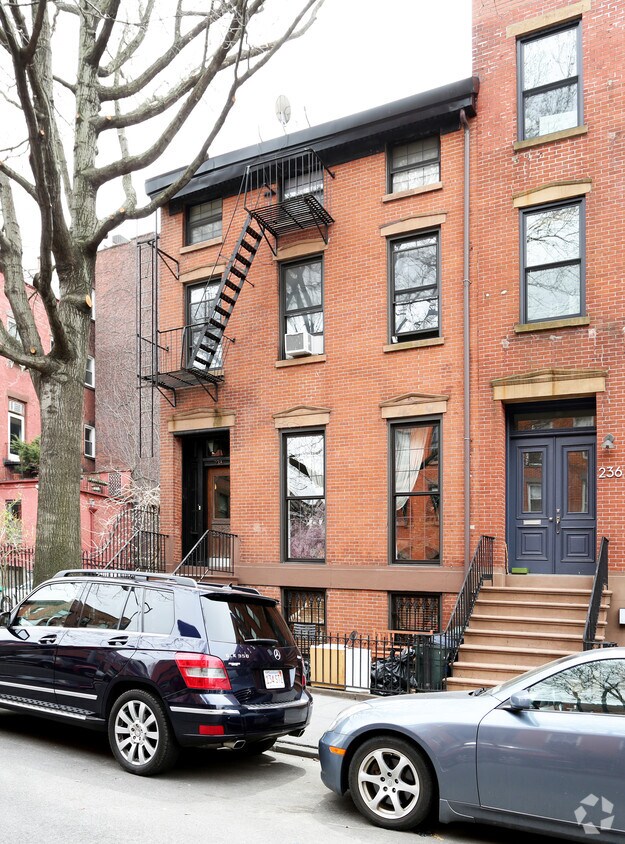 Foto principal - 238 Degraw St