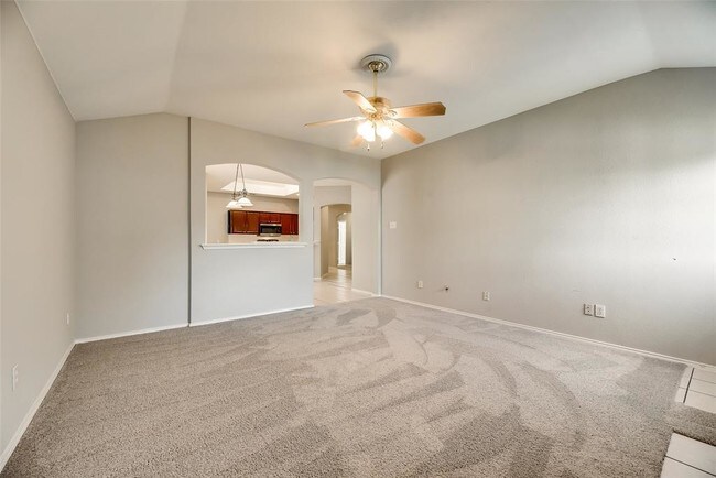 Foto del edificio - 900 Jockey Club Ln