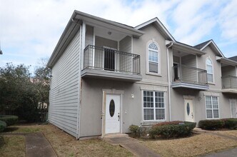 Building Photo - 11045 Landswalk Dr