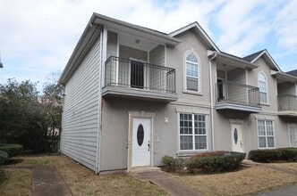 Building Photo - 11045 Landswalk Dr