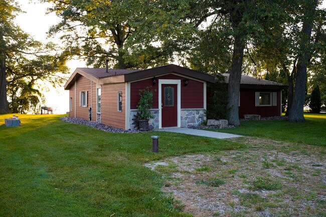 Foto del edificio - N3203 Ecker Lakeland Dr