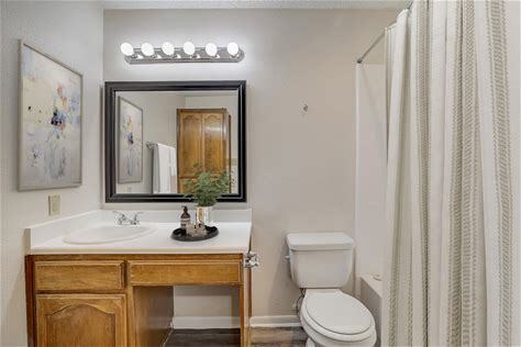 Foto del edificio - 1916 Fort View Rd