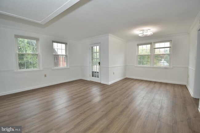Building Photo - 1302 Belle View Blvd
