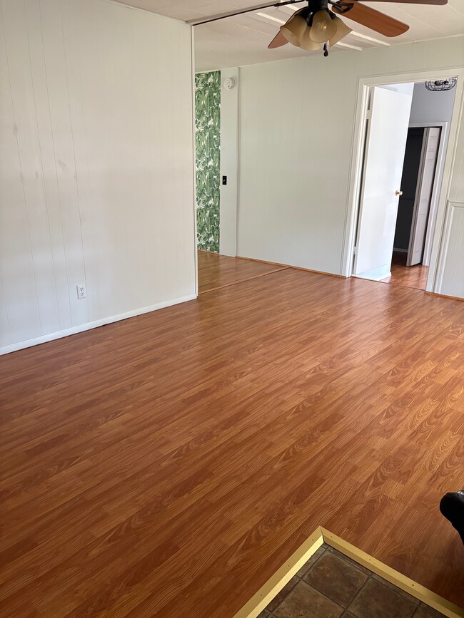 Foto del edificio - 1420 S Clark Ave