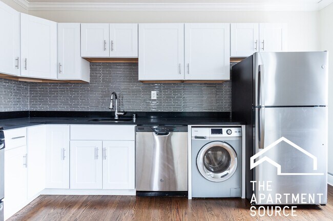 Foto del edificio - 2127 N Dayton St