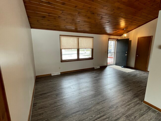 Living Room - 6229 Versailles Rd