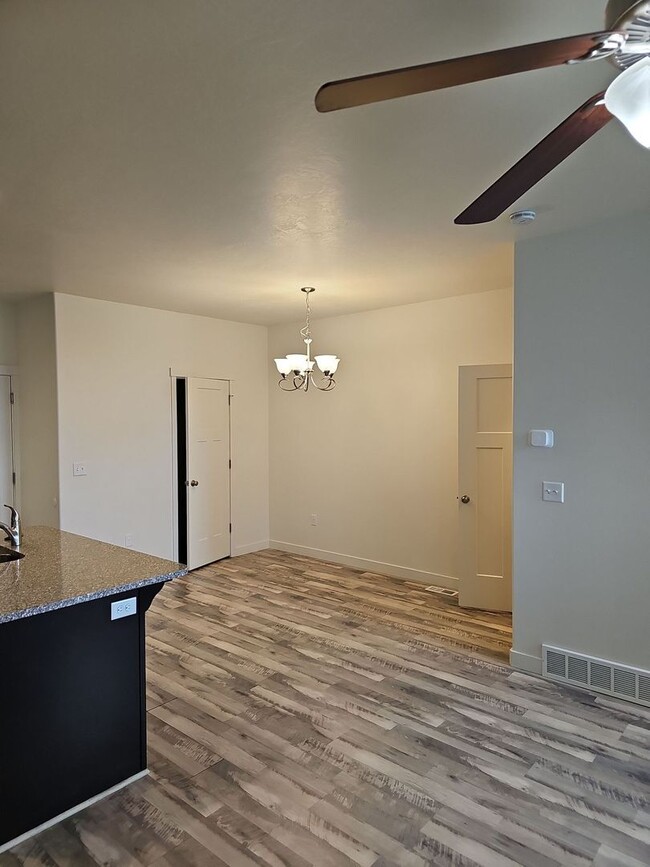 Building Photo - 14912 S Thunder Horse Ln