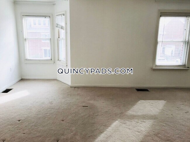 Building Photo - 164 Quincy Shore Dr