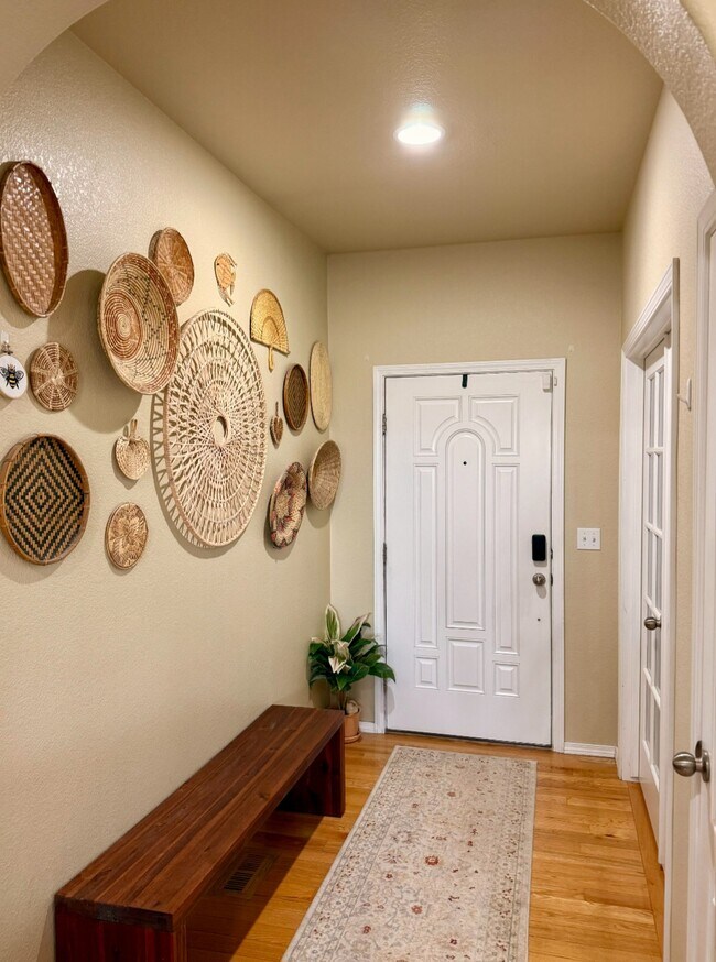 Foto del edificio - 8078 Cedarstone Ln
