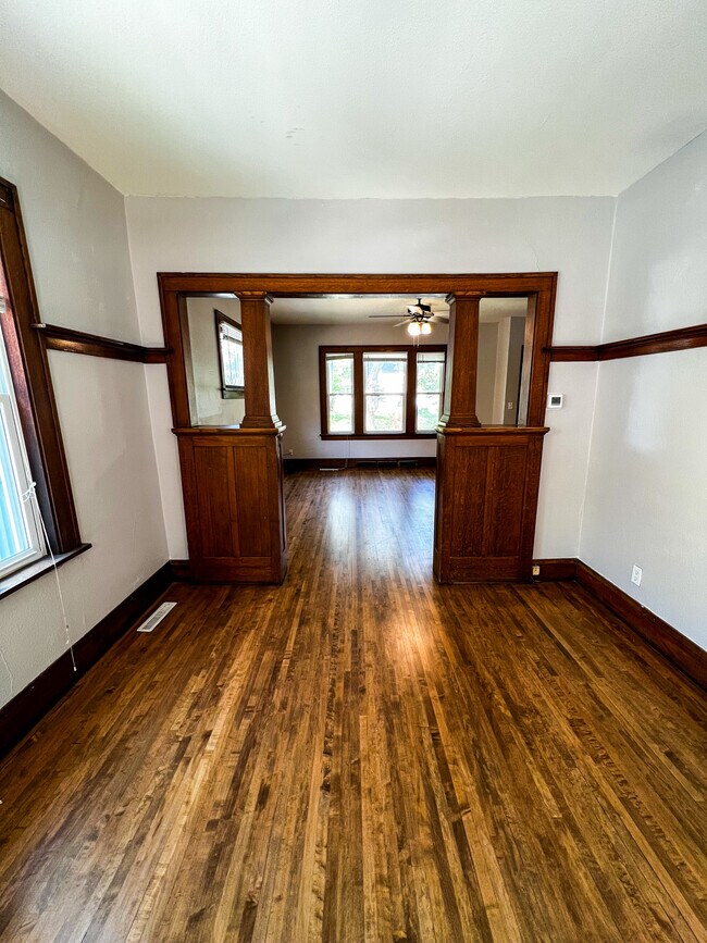 Foto del edificio - 820 10th Ave N