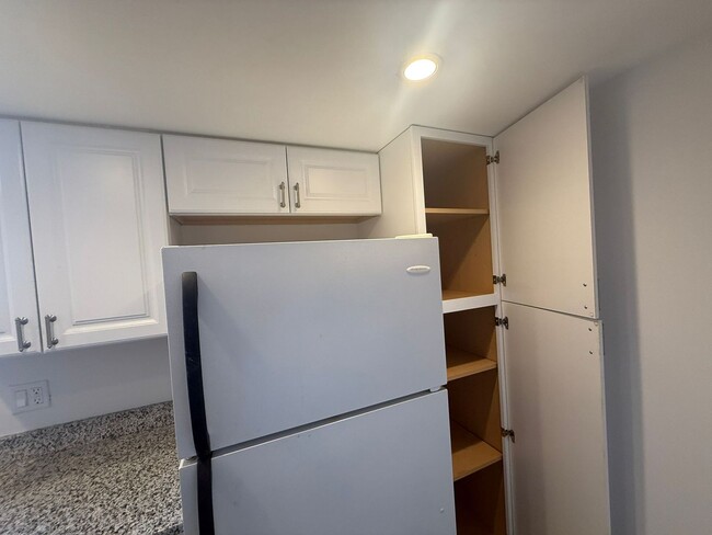 Building Photo - Newly Remodeled West Palm Beach Condo - 1 ...