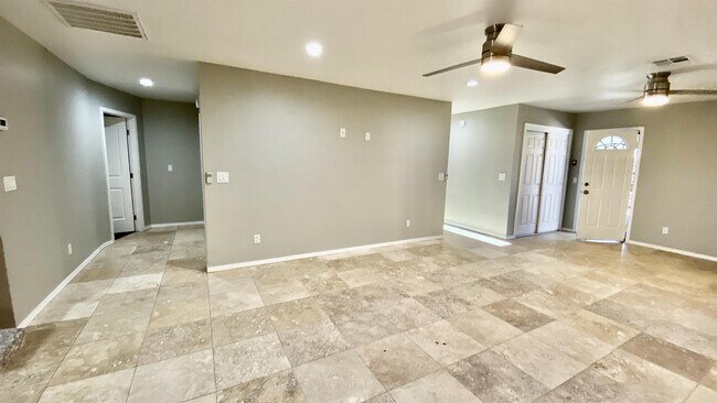 Foto del edificio - 231 W 28th St