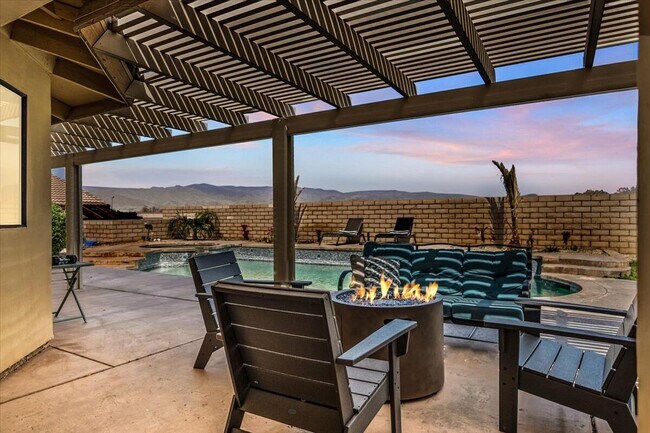 Building Photo - 41740 Jamaica Sands Dr