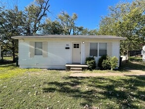 Building Photo - 1903 N 4th St