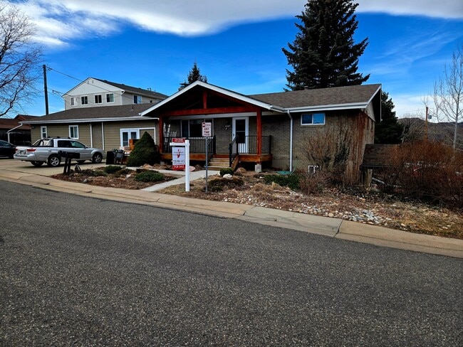Building Photo - 1621 Salvia St