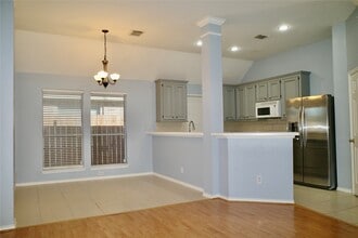 Building Photo - 1506 Rogers Lake Ln