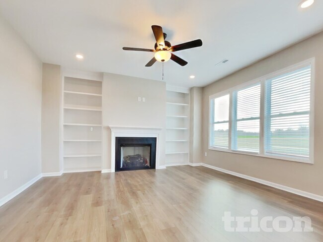 Foto del edificio - 77 Sawyer Ml Dr