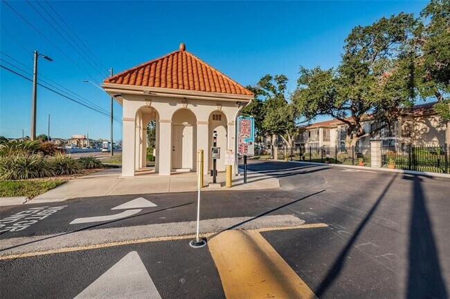 Foto del edificio - 19029 US Hwy 19 N
