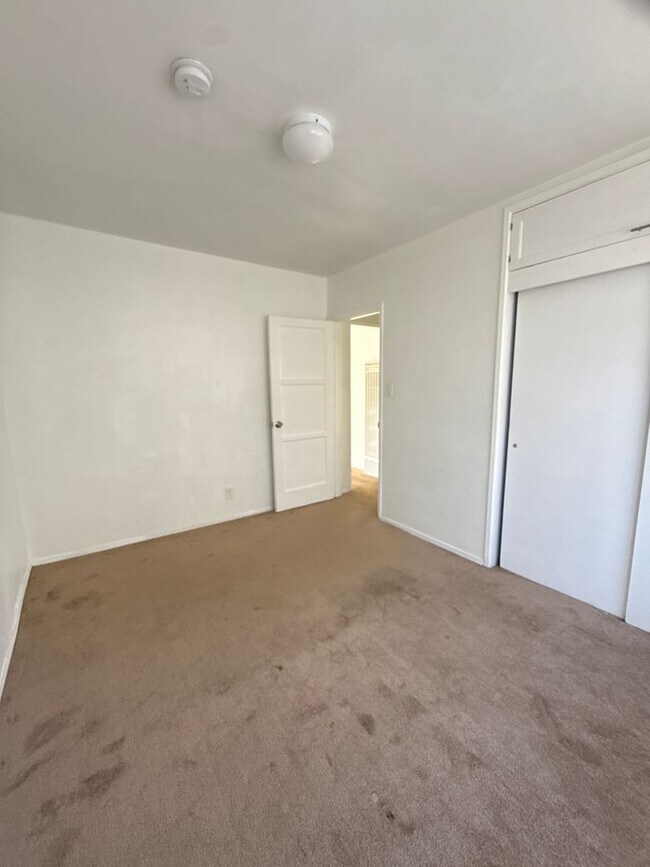 Building Photo - Bartlett