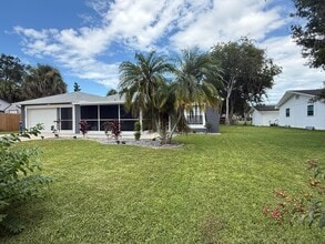 Building Photo - 2325 Lime Tree Dr