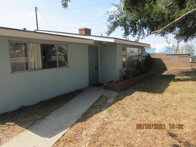 Primary Photo - 3202 Santa Clara Ave
