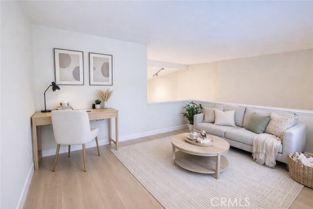 Foto del edificio - 5545 Canoga Ave