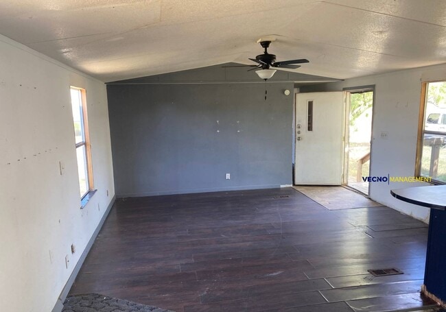 Building Photo - 16055 TX-16