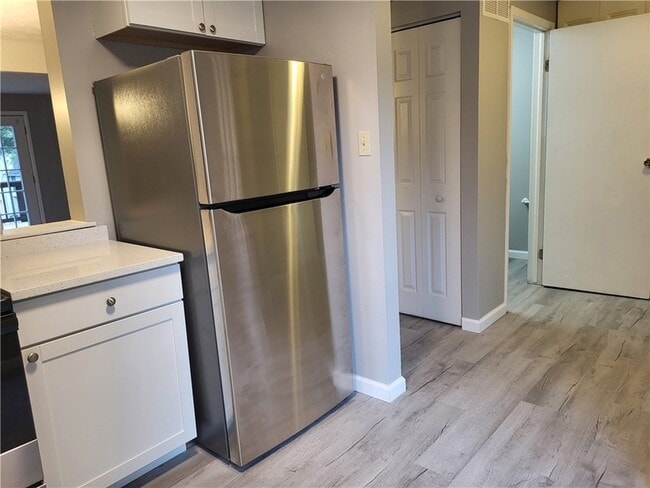 Building Photo - 740 Wheatland Cir