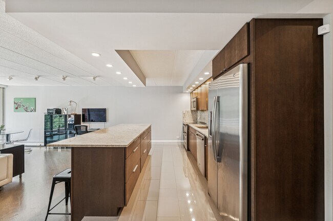 Foto del edificio - 630 Vernon Ave