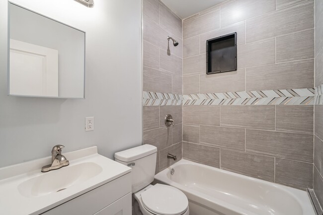 Building Photo - 406 N 52nd St