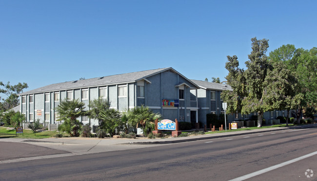 Cape Cod Apartments Tempe